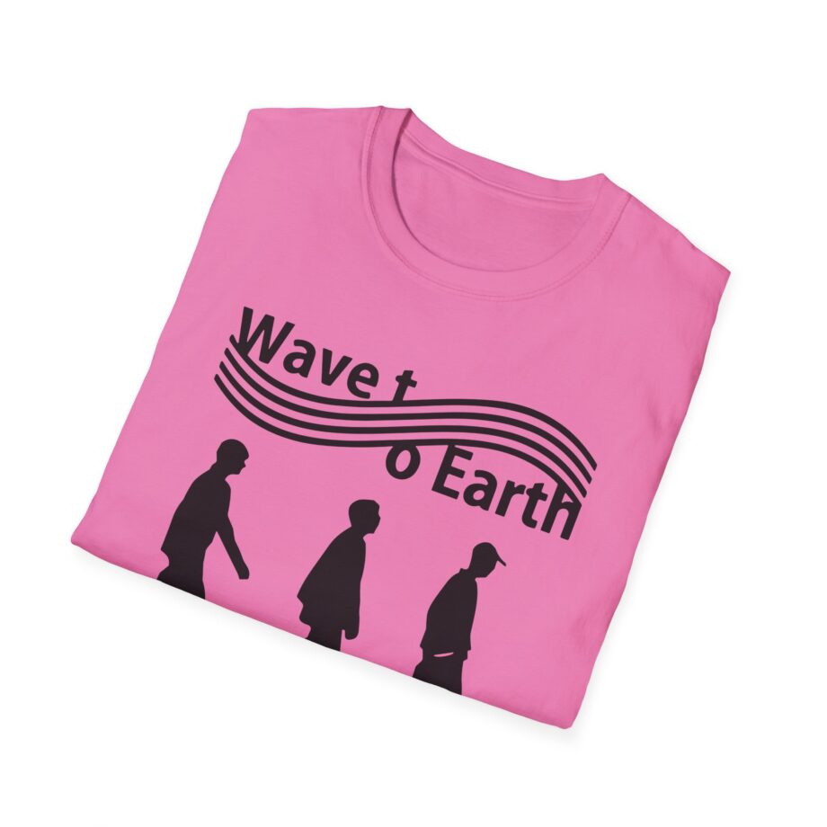 Wave to Earth Members Unisex Softstyle T-Shirt