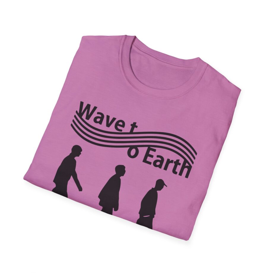 Wave to Earth Members Unisex Softstyle T-Shirt