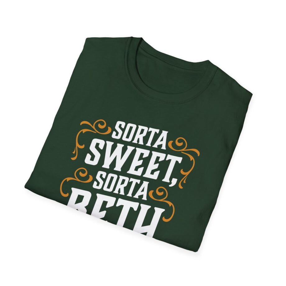 Lainey Wilson Don't Make Me Go Beth Dutton on You Unisex Softstyle T-Shirt