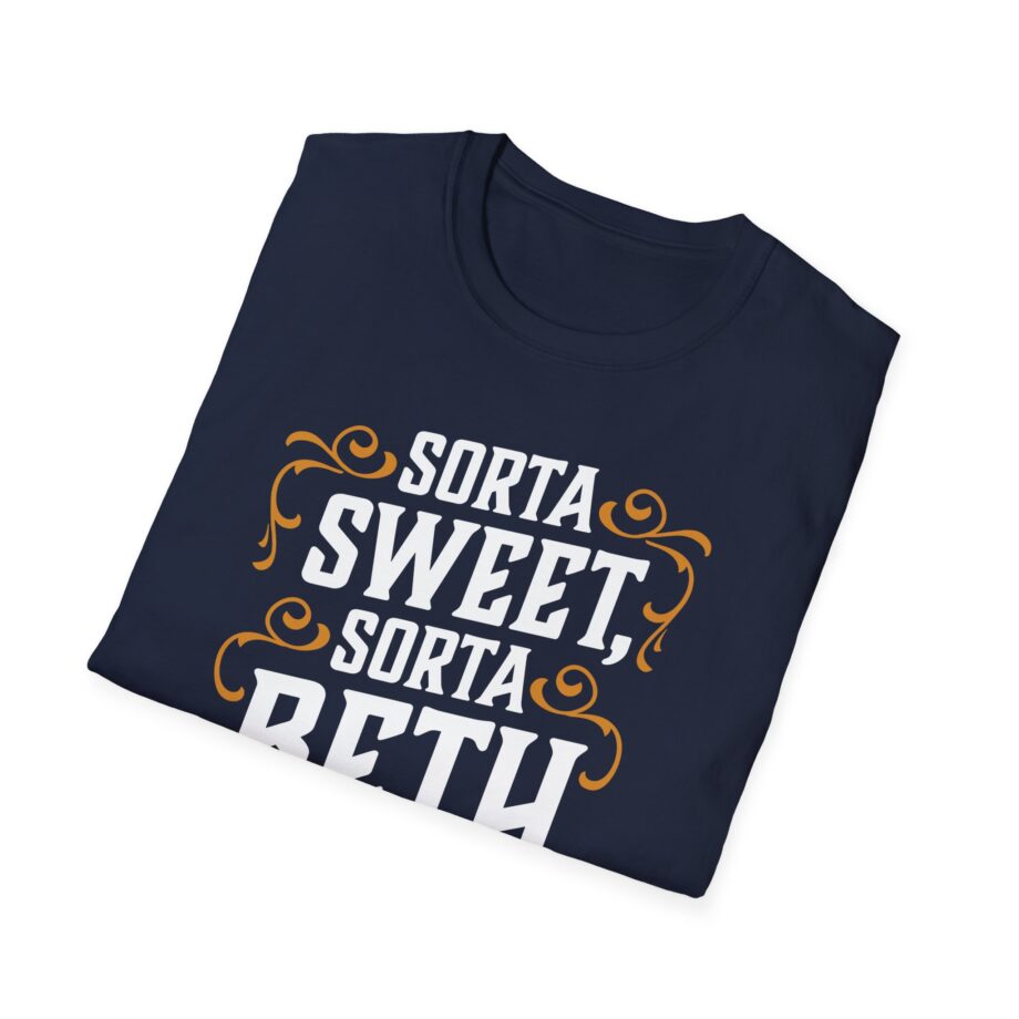 Lainey Wilson Don't Make Me Go Beth Dutton on You Unisex Softstyle T-Shirt