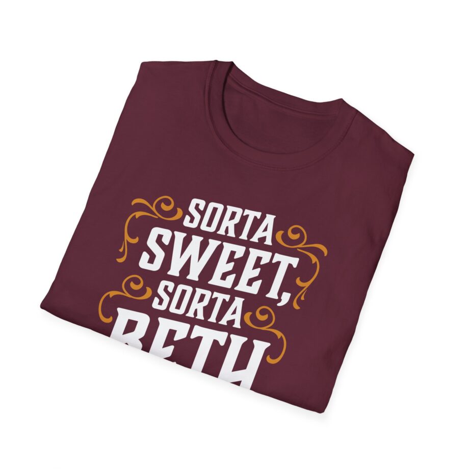 Lainey Wilson Don't Make Me Go Beth Dutton on You Unisex Softstyle T-Shirt