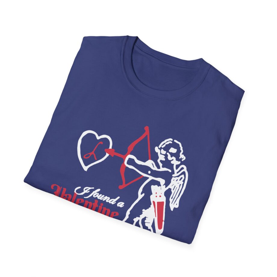 Laufey Cupid Unisex Softstyle T-Shirt