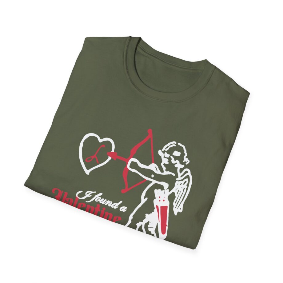 Laufey Cupid Unisex Softstyle T-Shirt