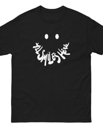 Charli D Amelio Charli All Smiles Here Unisex classic tee