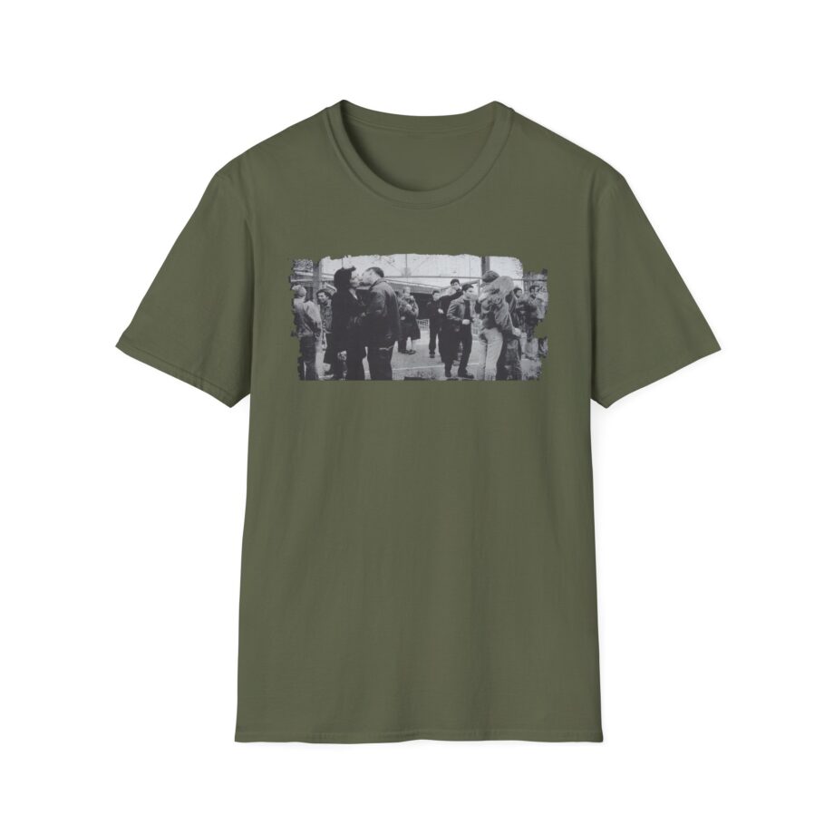 Stereophonics Vintage Performance and Cocktails Faded Unisex Softstyle T-shirt