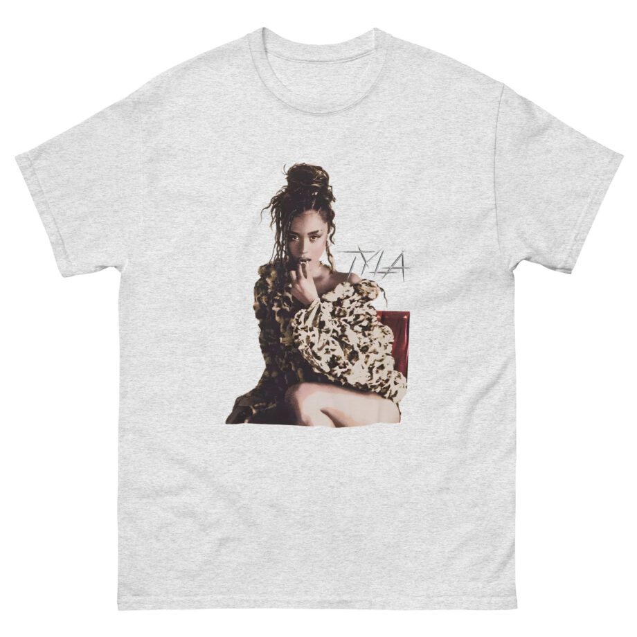 Tyla Sitting Portrait Unisex classic tee