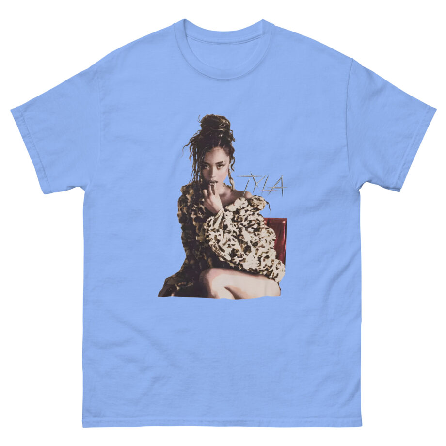Tyla Sitting Portrait Unisex classic tee