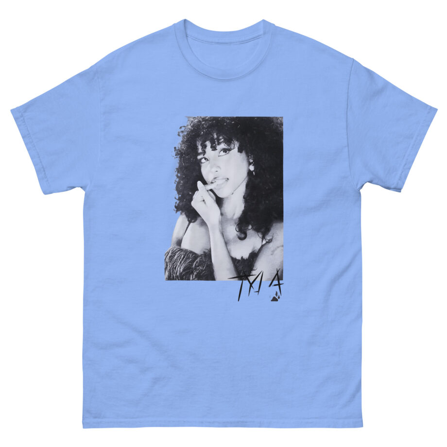 Tyla Portrait & Paw Unisex classic tee