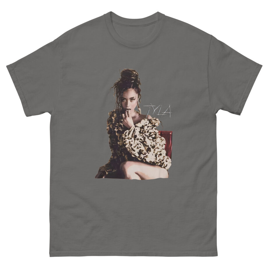 Tyla Sitting Portrait Unisex classic tee