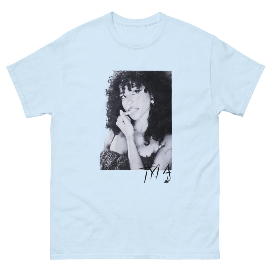 Tyla Portrait & Paw Unisex classic tee