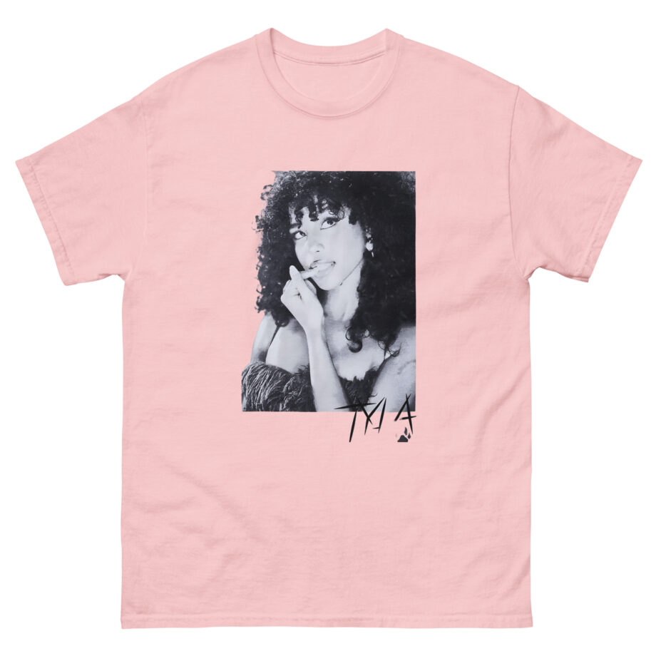 Tyla Portrait & Paw Unisex classic tee