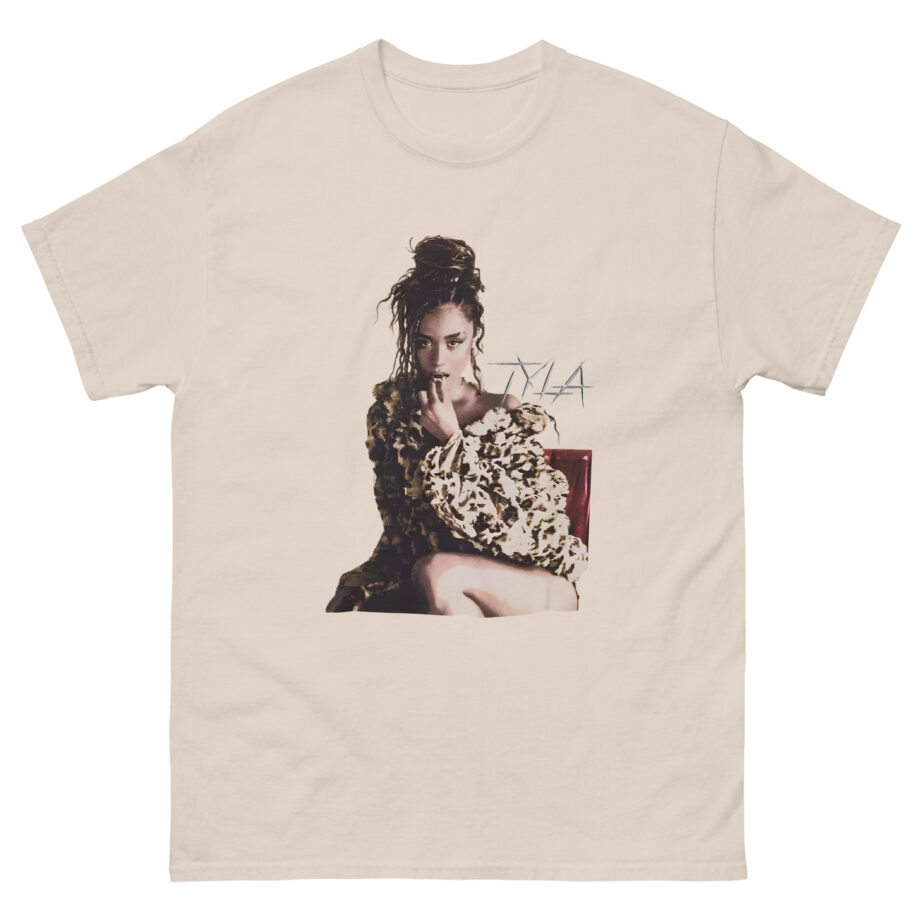 Tyla Sitting Portrait Unisex classic tee