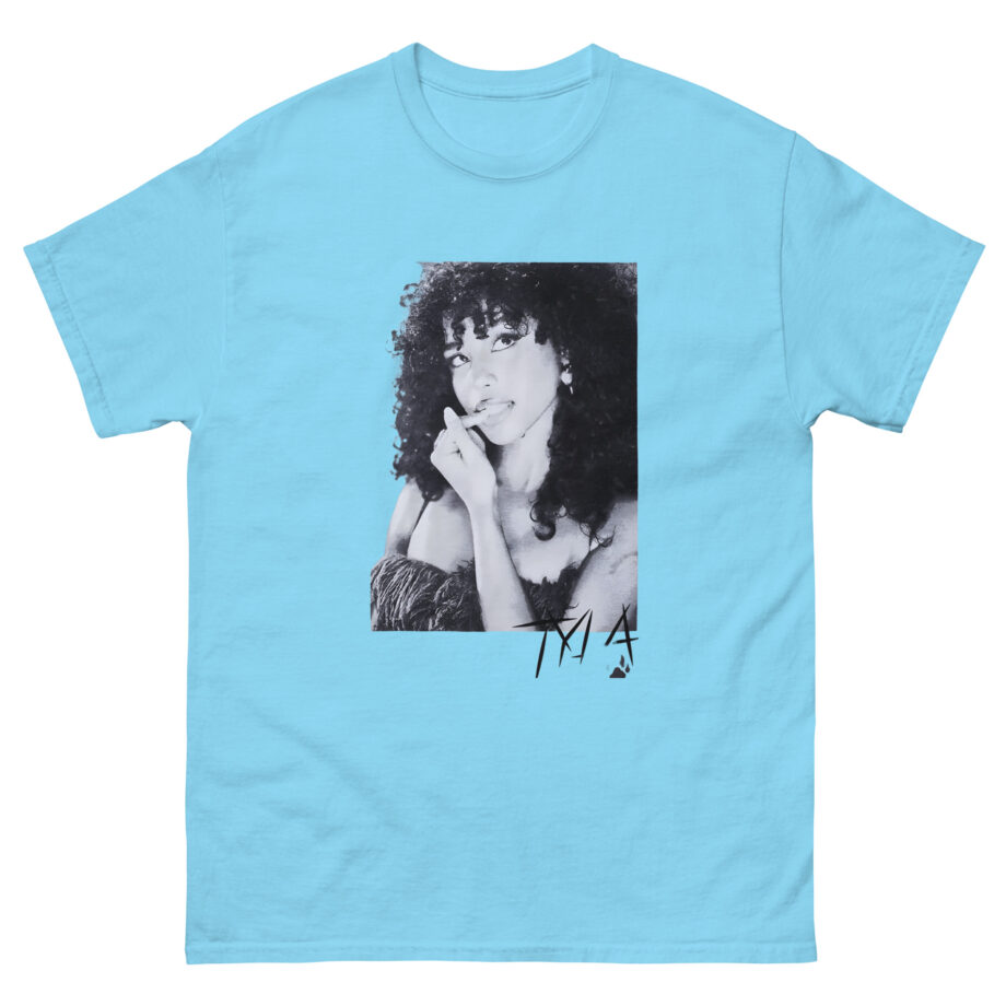 Tyla Portrait & Paw Unisex classic tee