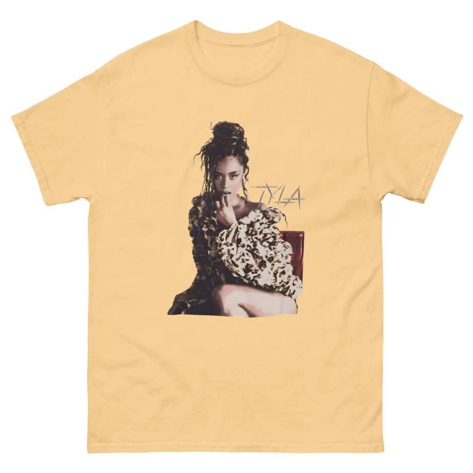 Tyla Sitting Portrait Unisex classic tee