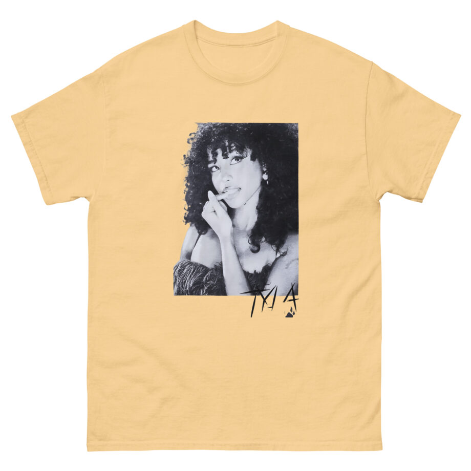Tyla Portrait & Paw Unisex classic tee